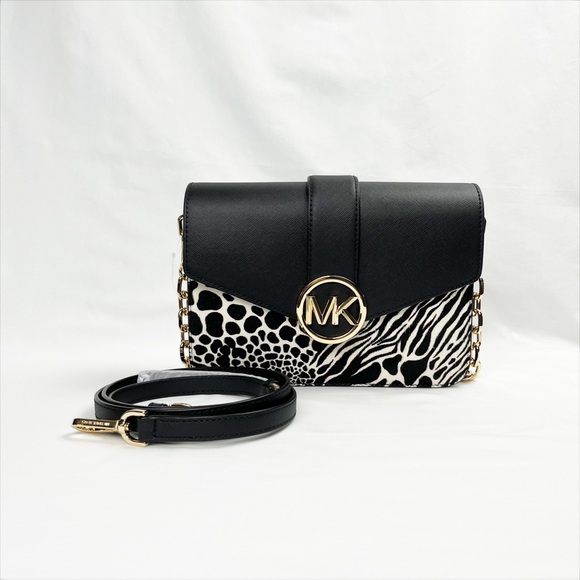 Michael Kors Shoulder Bag - Picture 4 of 9